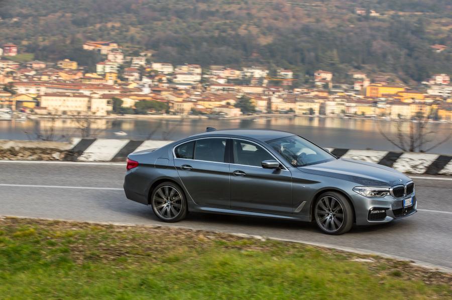  BMW 530d xDrive Sedan M Sport 2017 года  (WW) (фото 24 из 41)